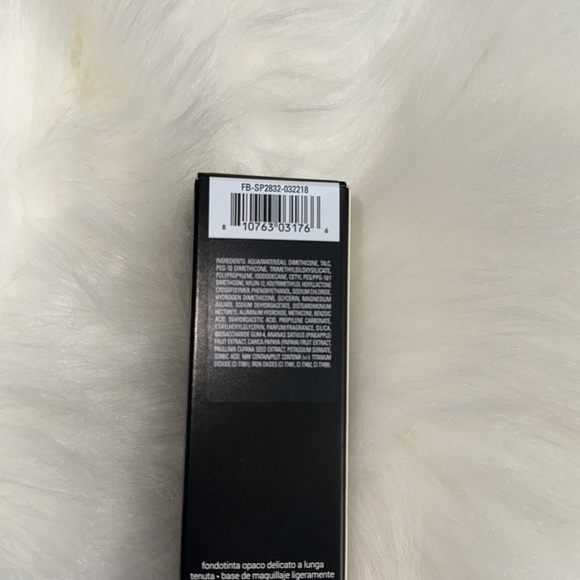 New Fenty Beauty by Rihanna
Pro Filt’r Soft Matte Longwear Liquid Foundation - Picture 6 of 7